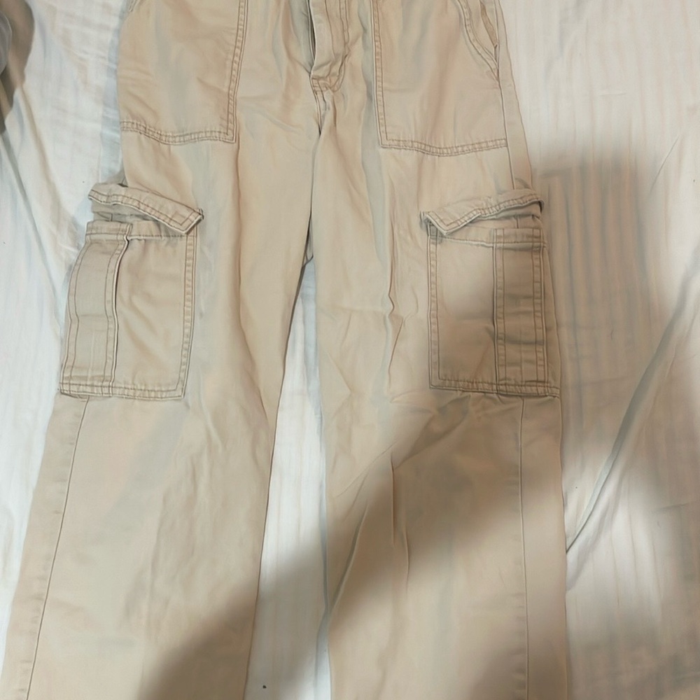 Aeropostale Tan Cropped Cargo Pants